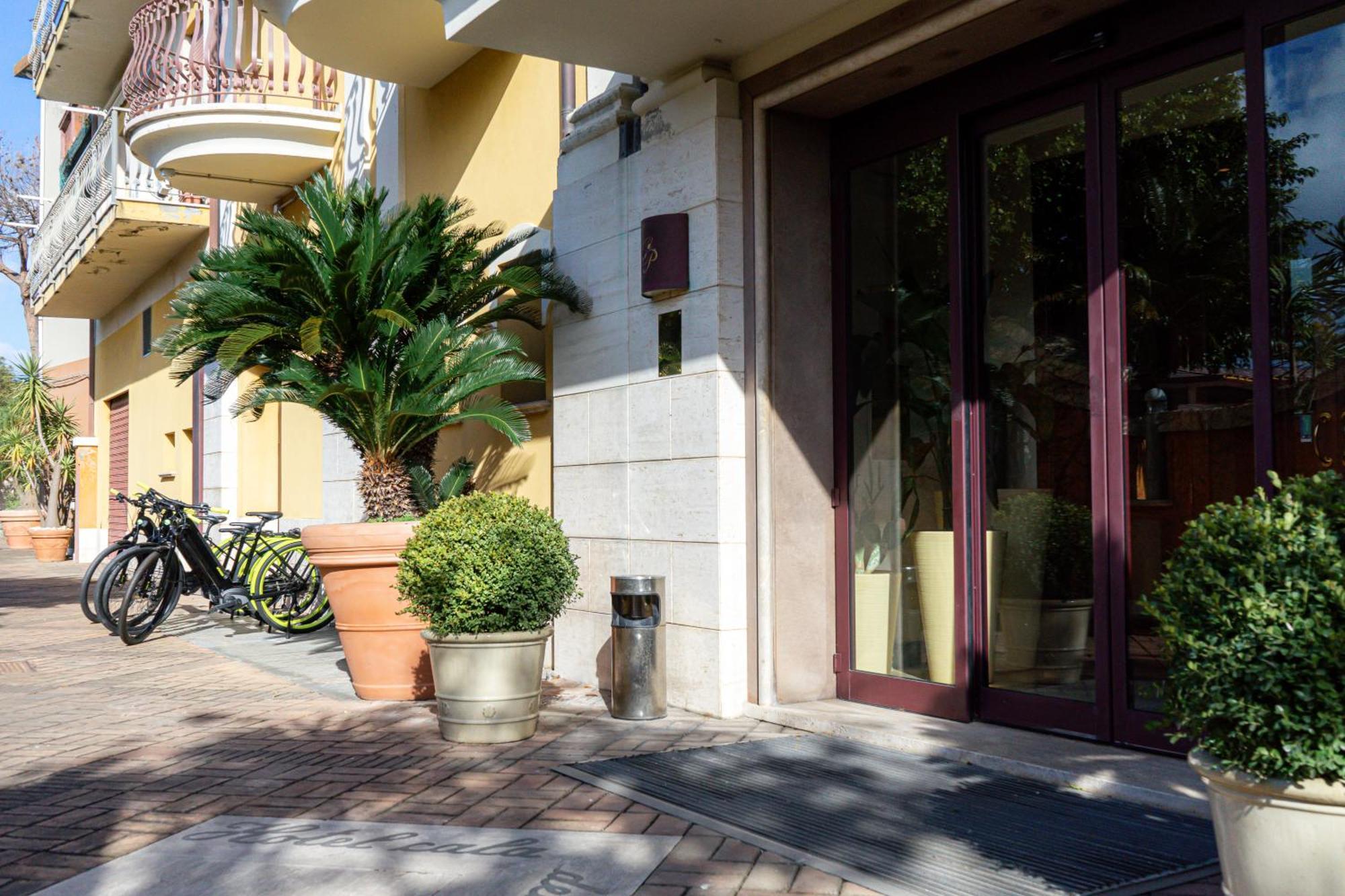 Hotel Cala Del Porto Vibo Valentia Marina Exterior foto